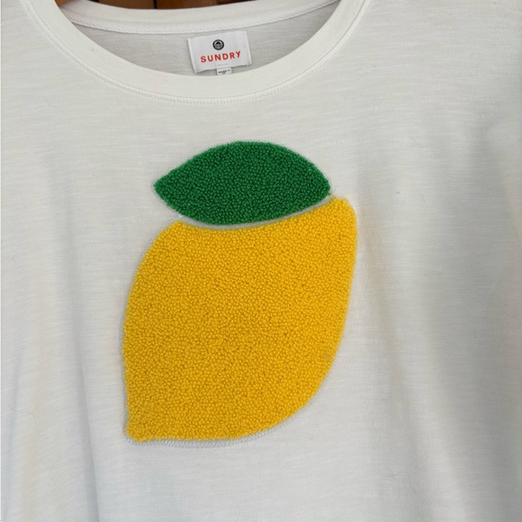 Sundry Lemon Pullover - Picture 4 of 11